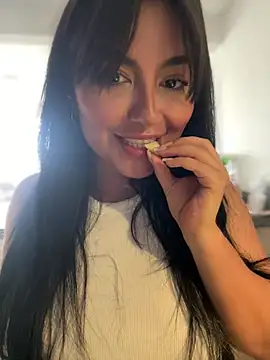 sukhakunis1 online show from 01/13/25, 09:31