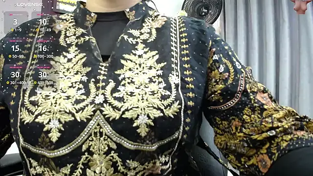 dayadubey  online show from 03/20/25, 02:10