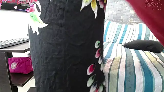 dayadubey  online show from 12/05/25, 10:02