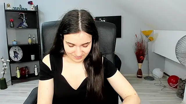 Snapshot of MelissaWiliam chatting on 03/12/25, 04:02 MelissaWiliam online show from 03/12/25, 04:02