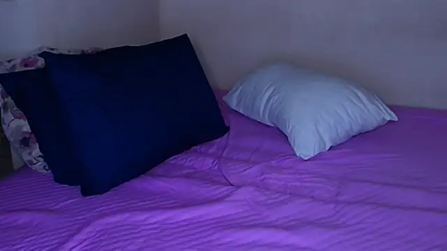 Snapshot of baphomet_from_ice chatting on 09/09/25, 10:09 baphomet from ice online show from 09/09/25, 10:09