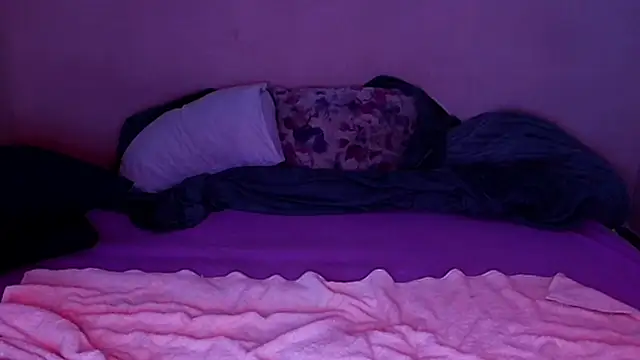 Snapshot of baphomet_from_ice chatting on 10/13/25, 07:03 baphomet from ice online show from 10/13/25, 07:03