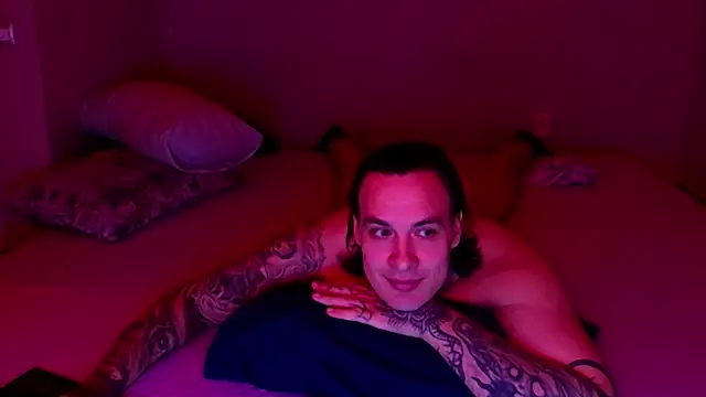 Snapshot of baphomet_from_ice chatting on 11/14/25, 11:42 baphomet from ice online show from 11/14/25, 11:42