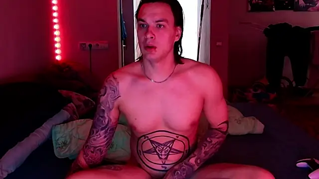 Snapshot of baphomet_from_ice chatting on 03/24/26, 06:29 baphomet from ice online show from 03/24/26, 06:29