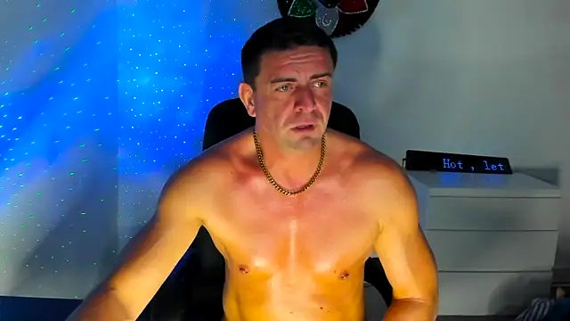 Snapshot of petr37pol chatting on 04/15/26, 09:15 petr37pol online show from 04/15/26, 09:15