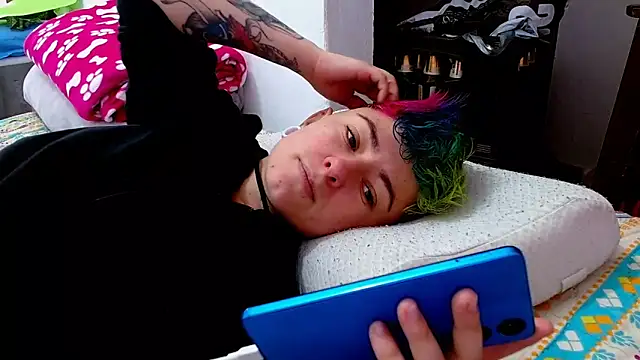 tomboyblue online show from 10/15/25, 05:35