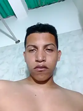 Snapshot of Fuenmayor40 chatting on 12/14/25, 06:52 Fuenmayor40 online show from 12/14/25, 06:52