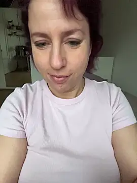 MariaValentine online show from 12/01/25, 06:29