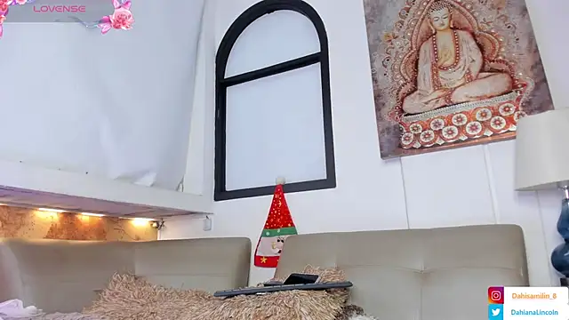 DahianaLincoln online show from 12/22/25, 10:07