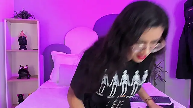 SophieGomez22 online show from 03/15/26, 11:16