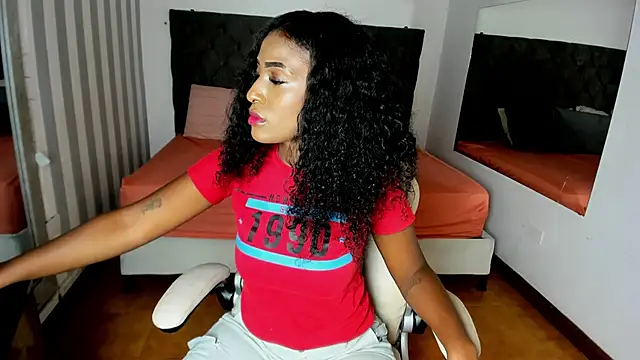 rebeca cortez  online show from 03/14/25, 03:37