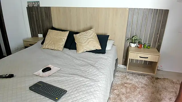 rebeca cortez  online show from 02/03/26, 09:42