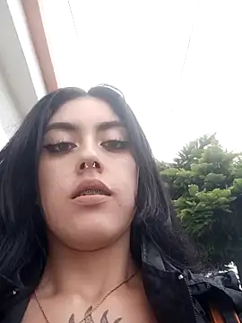 Snapshot of Mazikeen-- chatting on 02/10/25, 10:30 Mazikeen-- online show from 02/10/25, 10:30