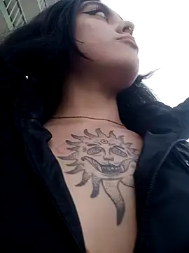 Snapshot of Mazikeen-- chatting on 02/21/25, 10:48 Mazikeen-- online show from 02/21/25, 10:48