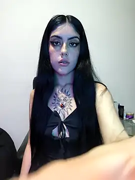 Snapshot of Mazikeen-- chatting on 10/11/25, 10:08 Mazikeen-- online show from 10/11/25, 10:08