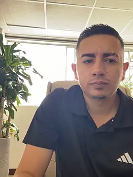 DanielGomez9 online show from 12/25/24, 03:06