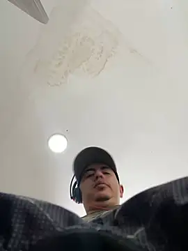 DanielGomez9 online show from 01/20/25, 04:23