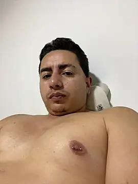 DanielGomez9 online show from 03/11/25, 04:21