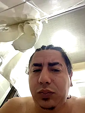 DanielGomez9 online show from 09/18/25, 01:02