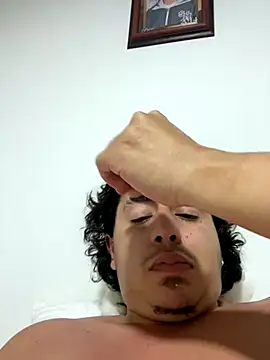 DanielGomez9 online show from 10/14/25, 02:45