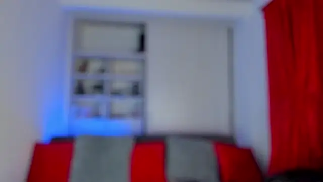 Snapshot of Couple_muscle1 chatting on 12/02/24, 04:31 Couple muscle1 online show from 12/02/24, 04:31