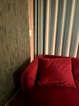 Eva Gonzalez online show from 11/24/25, 11:04