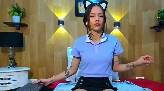 Snapshot of marianaa90 chatting on 01/18/25, 04:10 marianaa90 online show from 01/18/25, 04:10