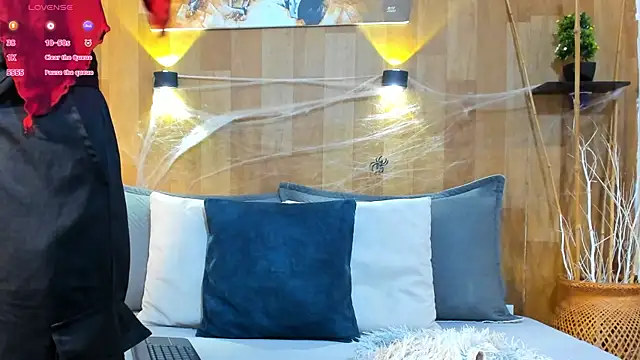 Snapshot of marianaa90 chatting on 10/31/25, 02:18 marianaa90 online show from 10/31/25, 02:18