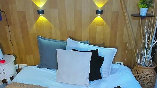 marianaa90 online show from 03/09/26, 04:00