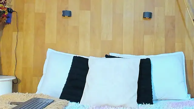 marianaa90 online show from 03/10/26, 04:12