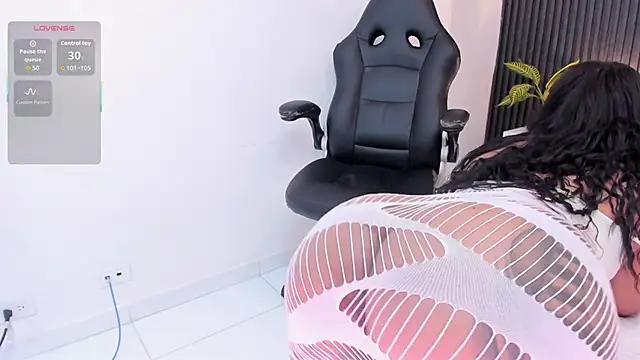 Madiee Rhea online show from 02/18/26, 08:05