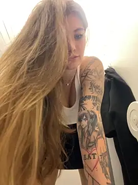 Holy Tereza online show from 09/24/25, 03:37