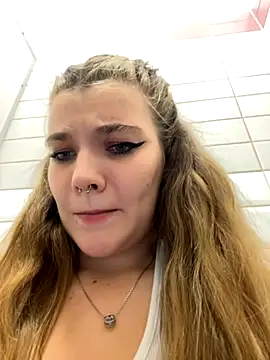 Holy Tereza online show from 10/03/25, 03:42