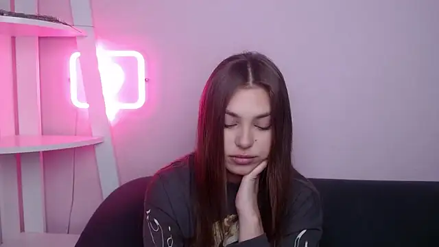 MilanaAngelAs online show from 04/06/26, 07:37