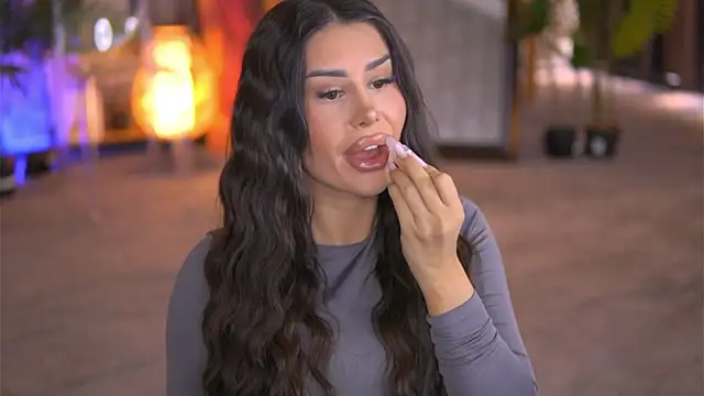 Snapshot of EvaZane chatting on 01/26/25, 11:06 EvaZane online show from 01/26/25, 11:06