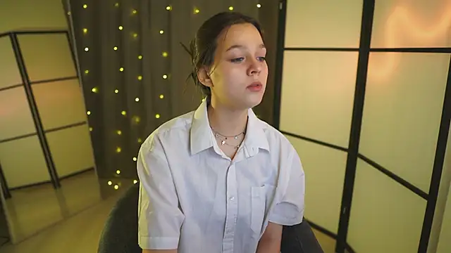 Addelin Moon online show from 02/19/25, 03:27