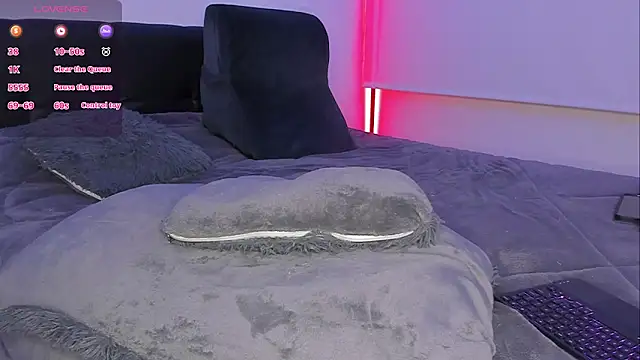 Snapshot of cleo_adams chatting on 02/12/25, 04:12 cleo adams online show from 02/12/25, 04:12