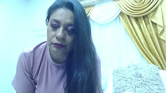 MiaCallie online show from 03/07/25, 07:49