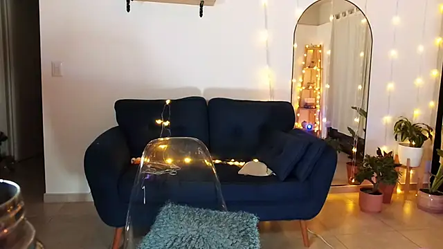 Snapshot of Melisa_cream chatting on 01/06/25, 02:48 Melisa cream online show from 01/06/25, 02:48