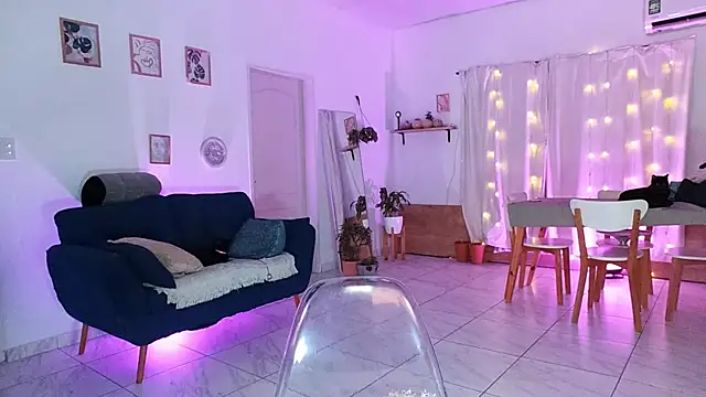 Snapshot of Melisa_cream chatting on 09/15/25, 02:44 Melisa cream online show from 09/15/25, 02:44