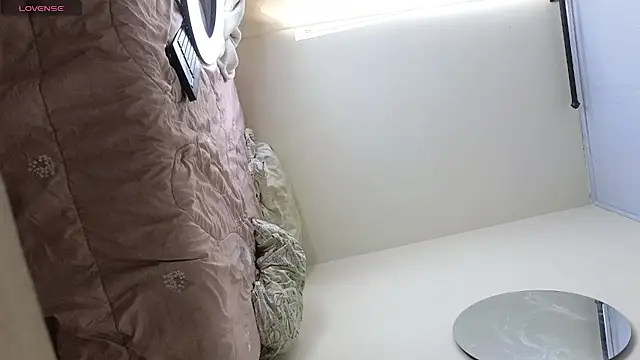 ViolettaSummer online show from 10/04/25, 05:33