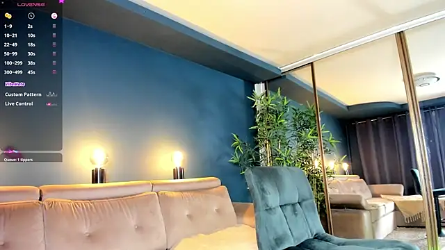 Snapshot of Project-Raven chatting on 03/11/25, 11:04 Project-Raven online show from 03/11/25, 11:04