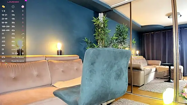 Snapshot of Project-Raven chatting on 03/13/25, 12:27 Project-Raven online show from 03/13/25, 12:27