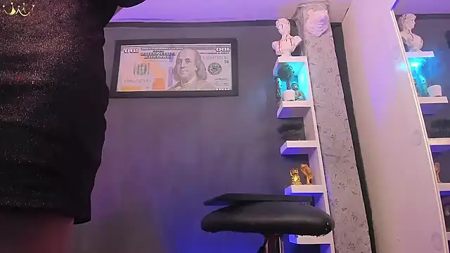 Snapshot of londoreales chatting on 03/11/25, 11:26 londoreales online show from 03/11/25, 11:26