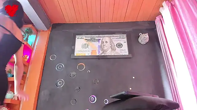 Snapshot of londoreales chatting on 11/16/25, 03:06 londoreales online show from 11/16/25, 03:06