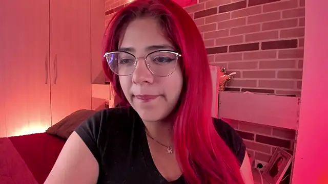 Snapshot of Rousse_Collinss chatting on 01/29/25, 03:44 Rousse Collinss online show from 01/29/25, 03:44