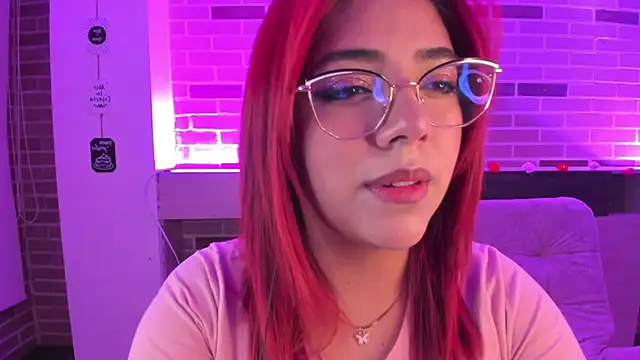 Rousse Collinss online show from 02/05/25, 04:16