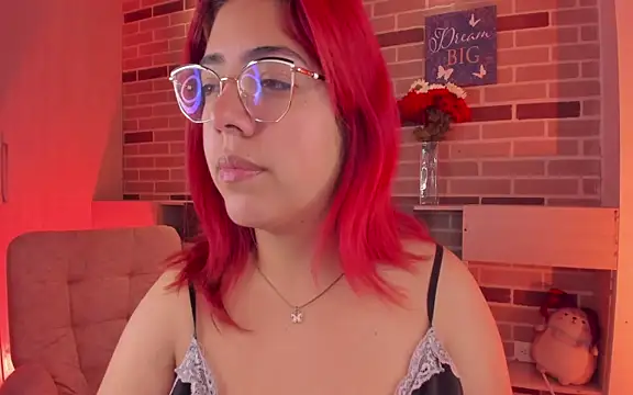 Snapshot of Rousse_Collinss chatting on 03/19/25, 12:34 Rousse Collinss online show from 03/19/25, 12:34