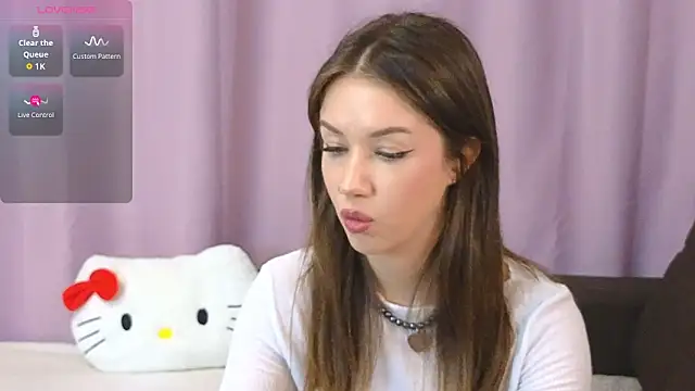 Snapshot of ellie_kramer chatting on 06/06/26, 09:19 ellie kramer online show from 06/06/26, 09:19