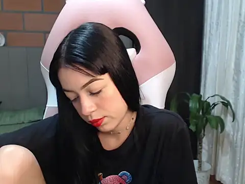 Caribbean beauty  online show from 02/03/25, 11:05